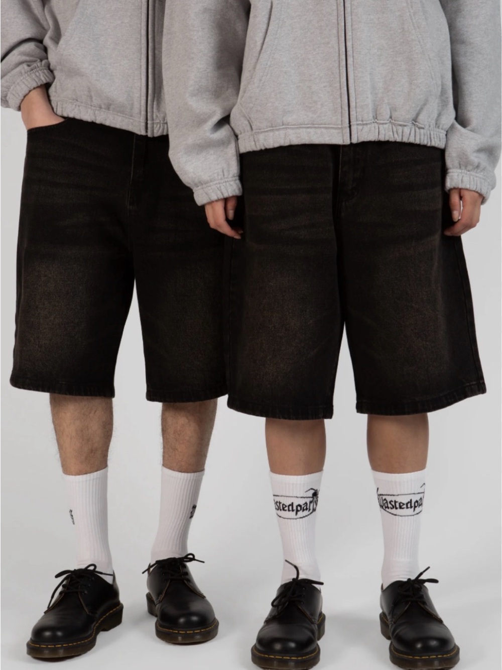 Nautica Men’s Black Denim Knee-Length Shorts.